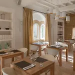 Le Vieux Hotel Castillon-du-Gard