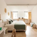 Le Vieux Hotel