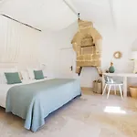 Hotel Le Vieux 5*