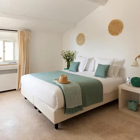 Hotel Le Vieux 5*