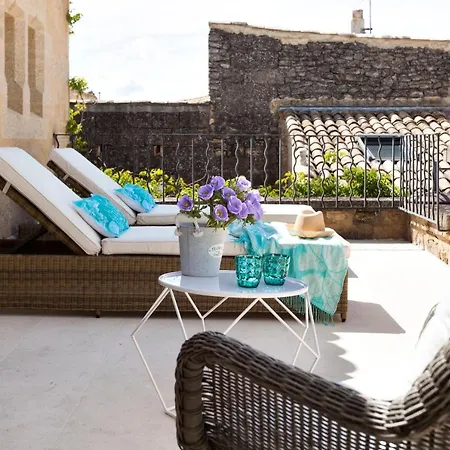 Hotel Le Vieux Castillon-du-Gard
