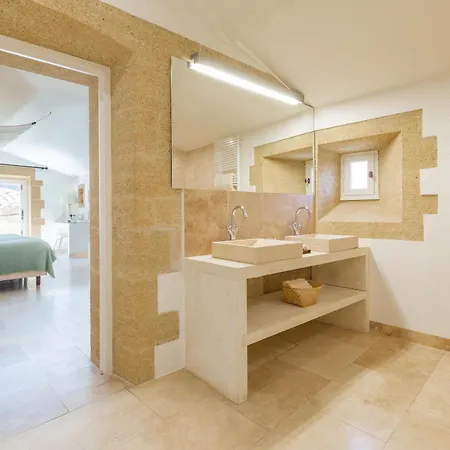 Le Vieux Castillon-du-Gard