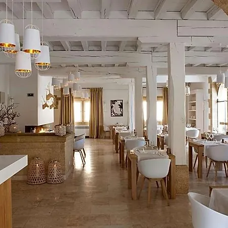 Hotel Le Vieux Castillon-du-Gard