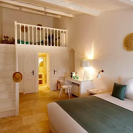Le Vieux Hotel