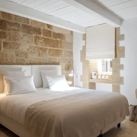 Le Vieux Hotel