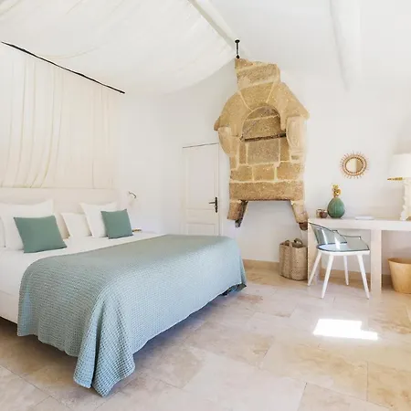 Hotel Le Vieux 5*