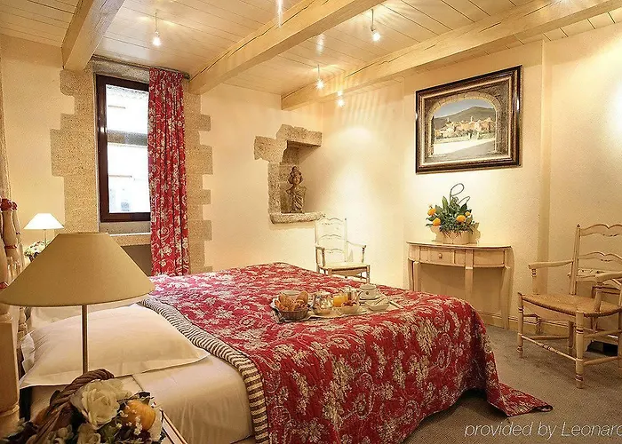 Hotel Le Vieux Castillon-du-Gard